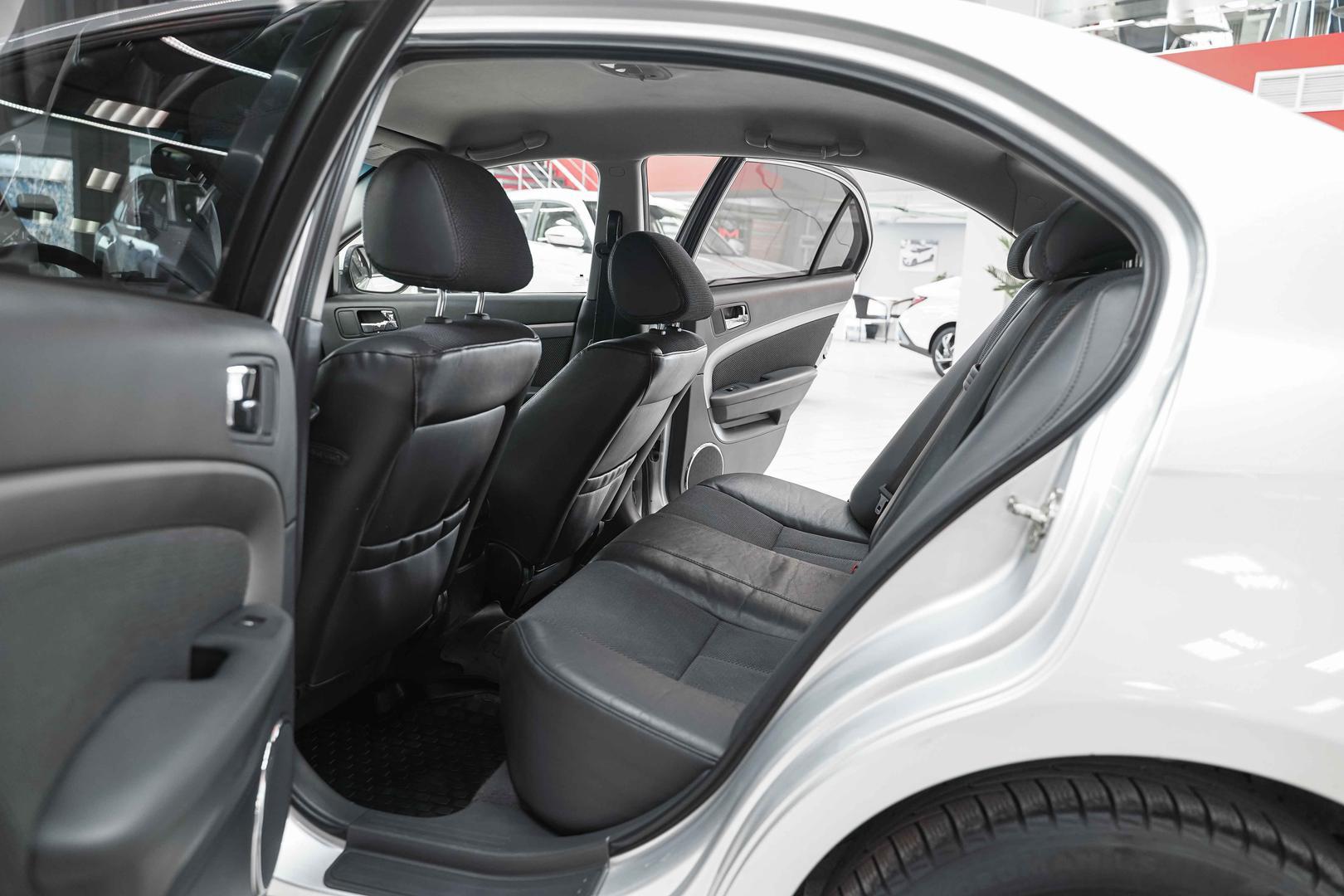 Chevrolet Epica 2012, серебряный, ДЦ Орехово