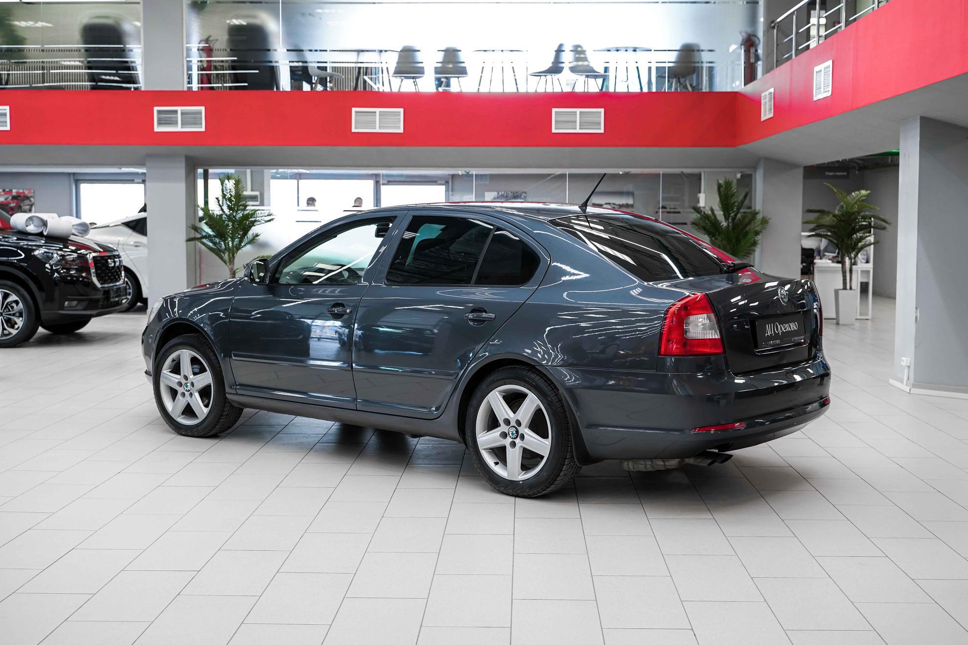 Skoda Octavia 2011, серый, ДЦ Орехово