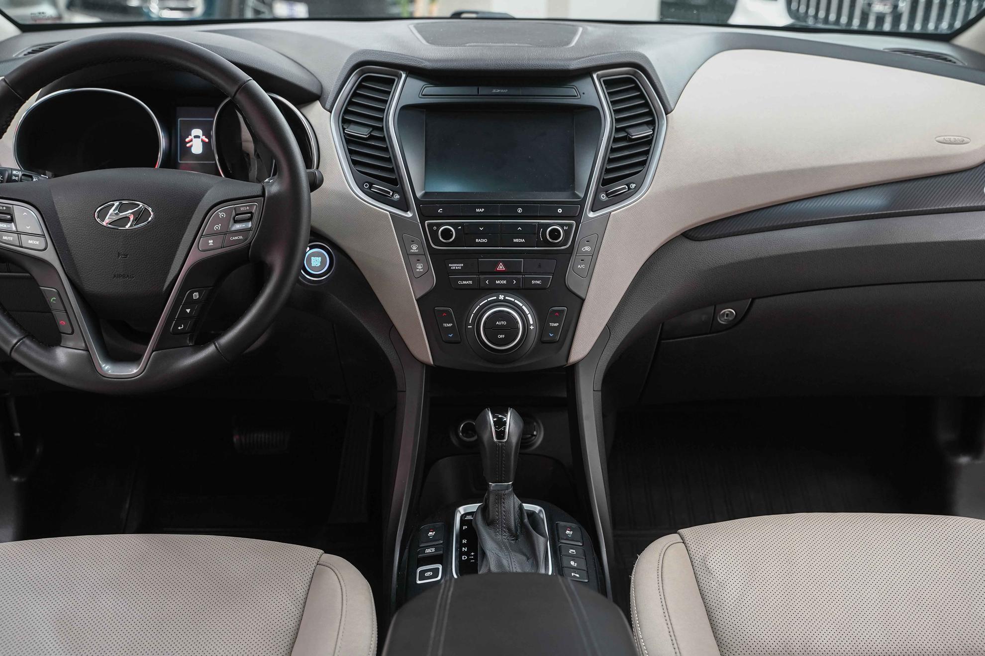 Hyundai Santa Fe 2018, черный, ДЦ Орехово