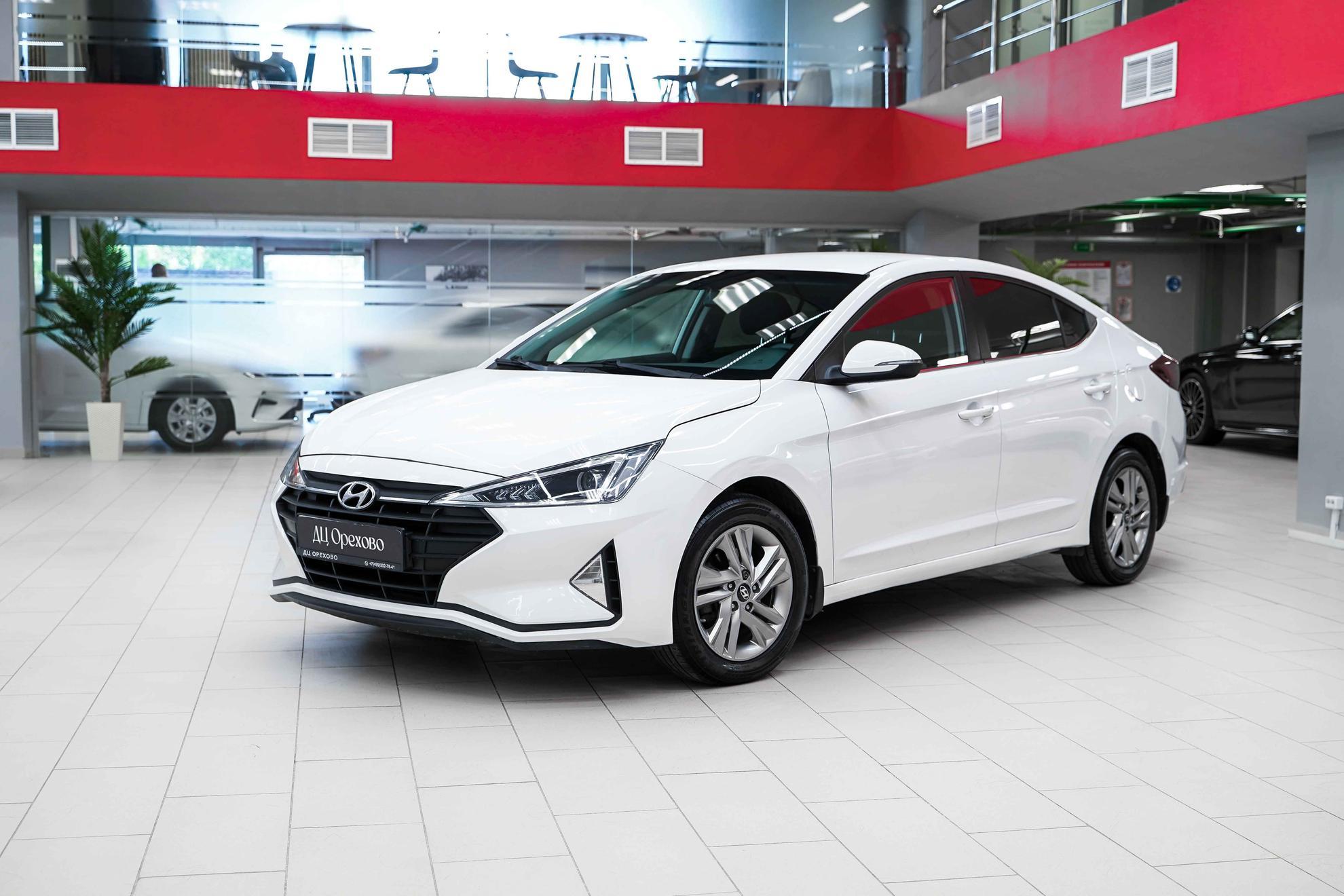 Hyundai Elantra 2019, белый, ДЦ Орехово