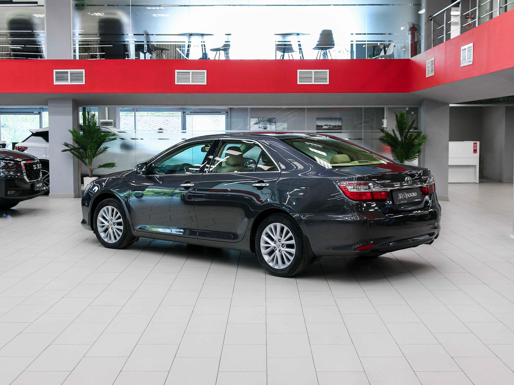 Toyota Camry 2015, серый, ДЦ Орехово