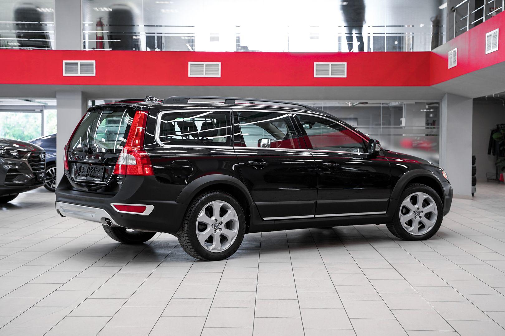 Volvo XC70 2011, черный, ДЦ Орехово