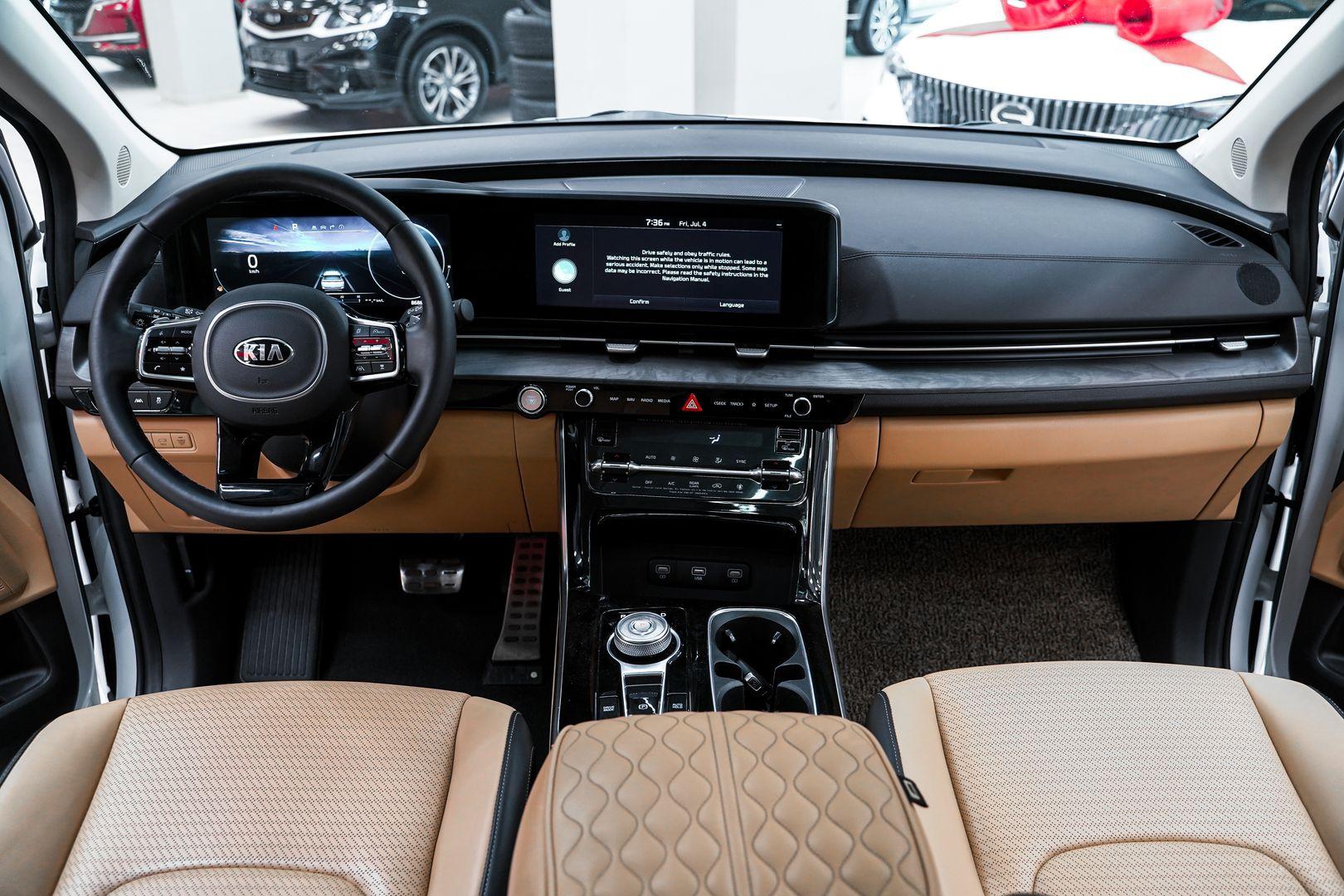 Kia Carnival 2020, белый, ДЦ Орехово