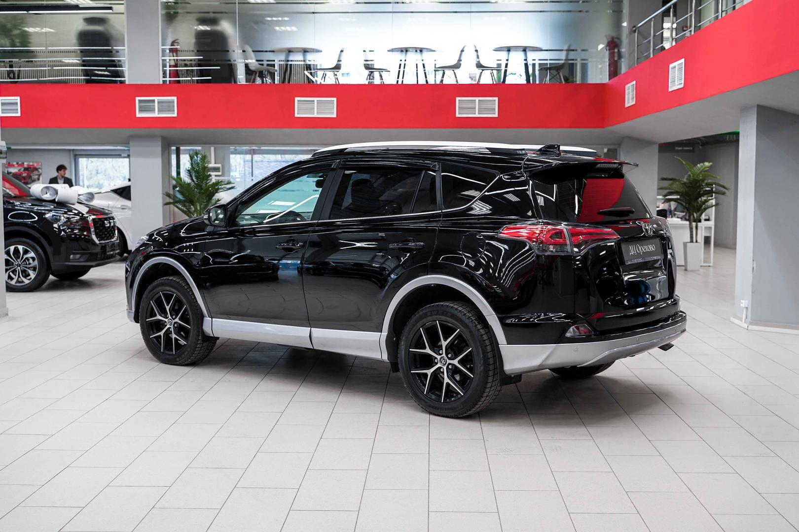 Toyota RAV4 2017, черный, ДЦ Орехово