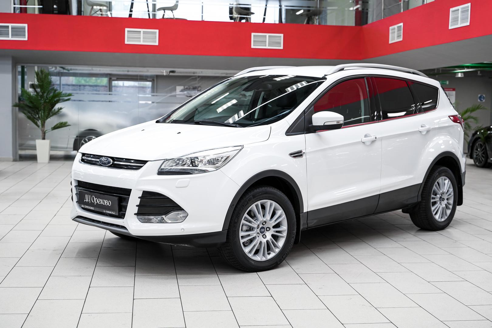 Ford Kuga 2015, белый, ДЦ Орехово