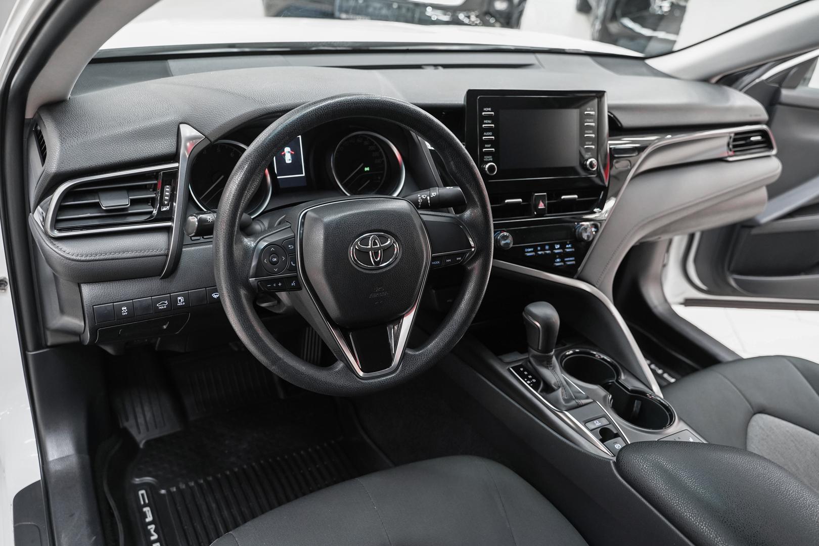 Toyota Camry 2021, белый, ДЦ Орехово