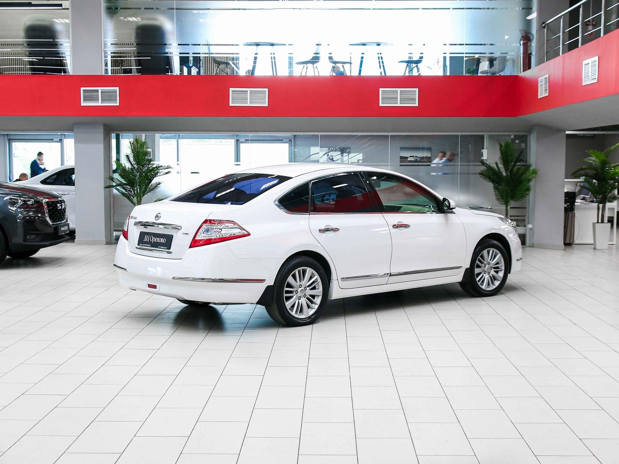 Nissan Teana 2012, белый, ДЦ Орехово