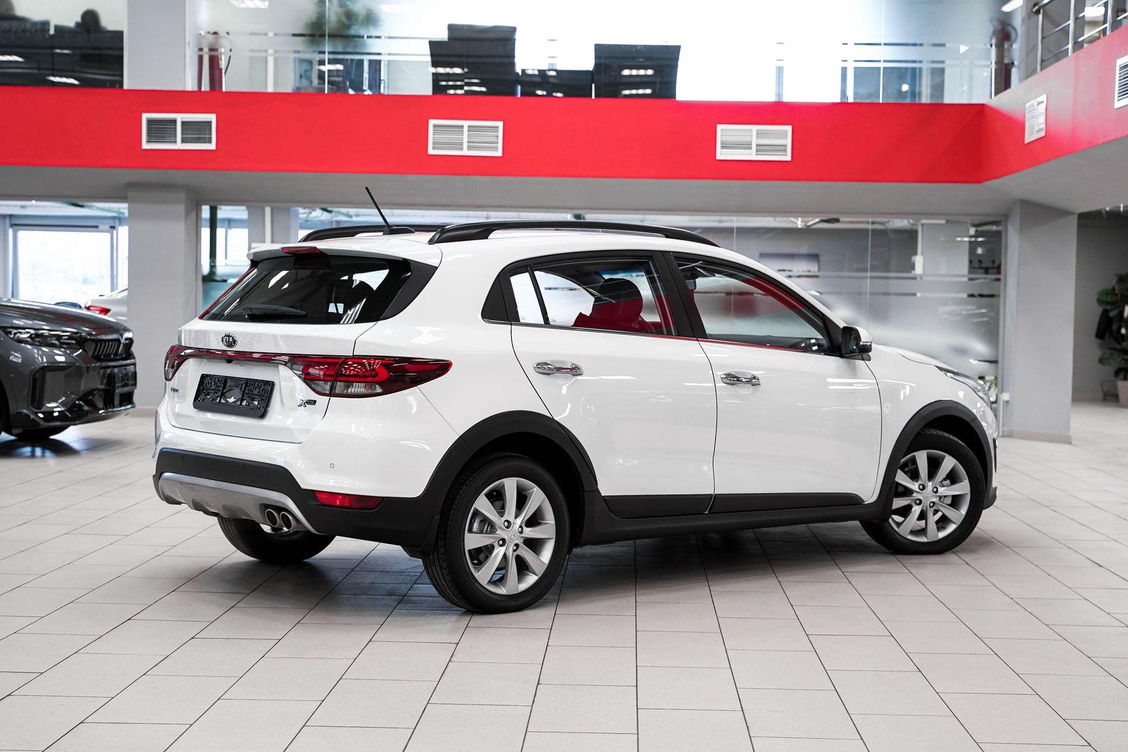 Kia Rio X-Line 2018, белый, ДЦ Орехово