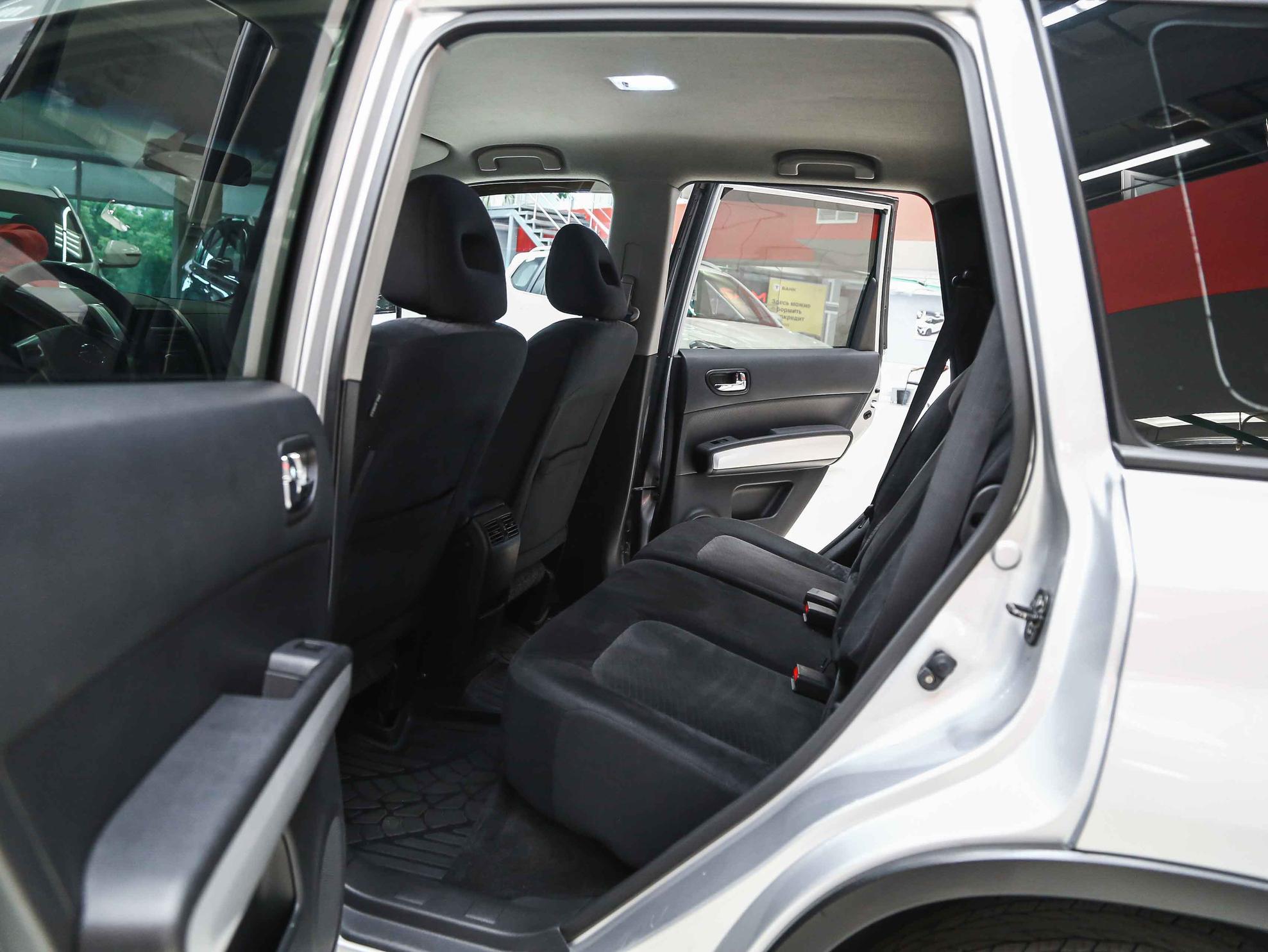 Nissan X-Trail 2011, серебряный, ДЦ Орехово