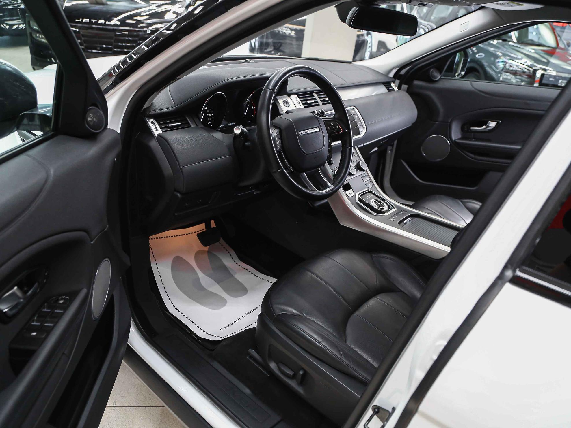 Land Rover Range Rover Evoque 2018, белый, ДЦ Орехово