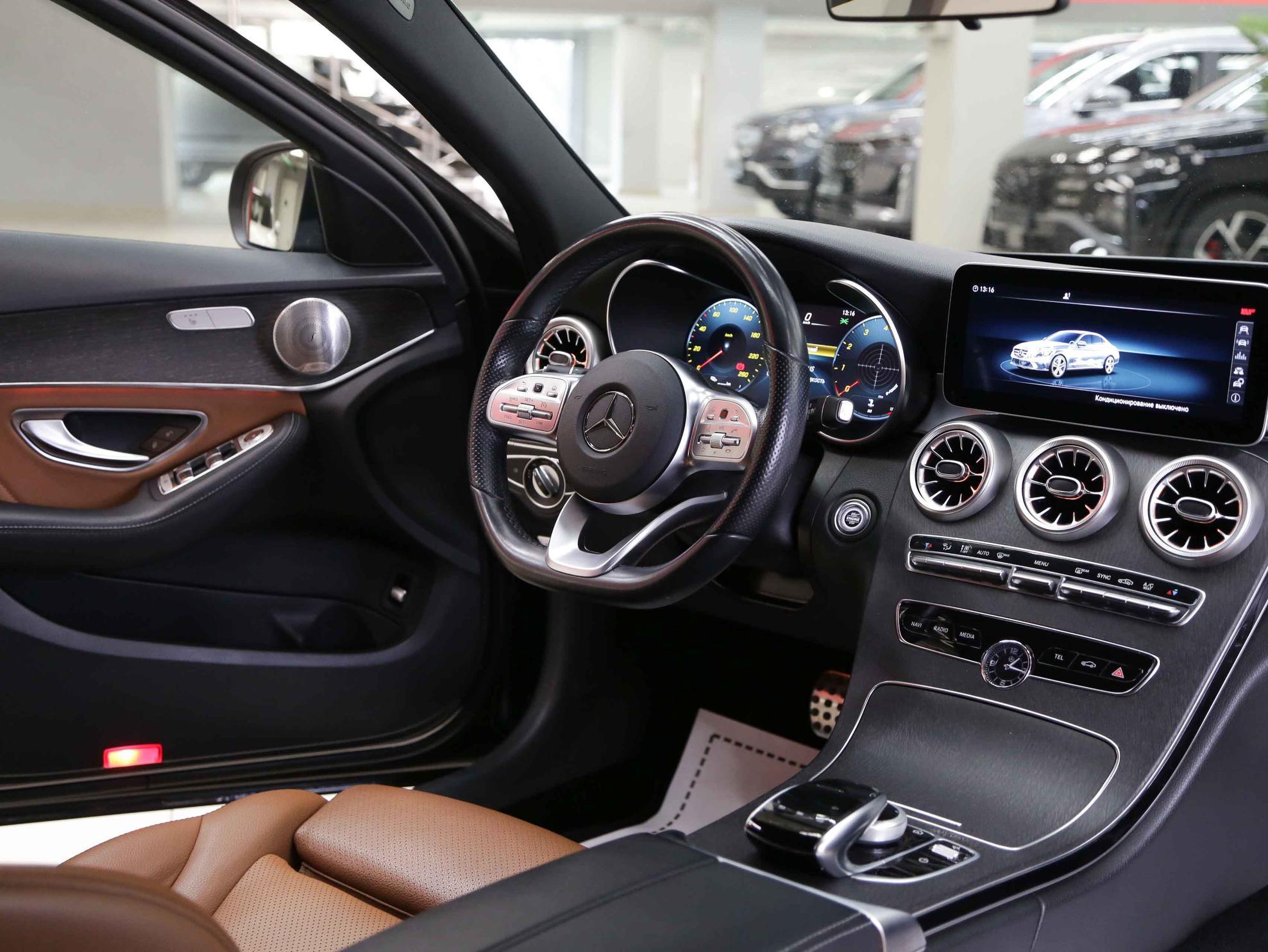 Mercedes-Benz C-Класс 2019, серый, ДЦ Орехово