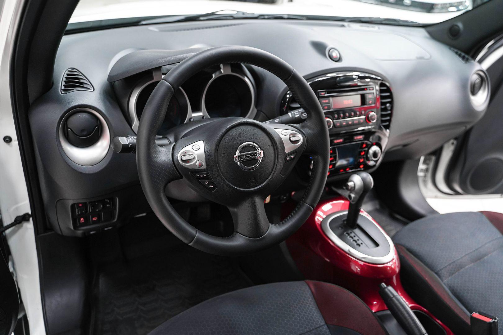 Nissan Juke 2014, белый, ДЦ Орехово