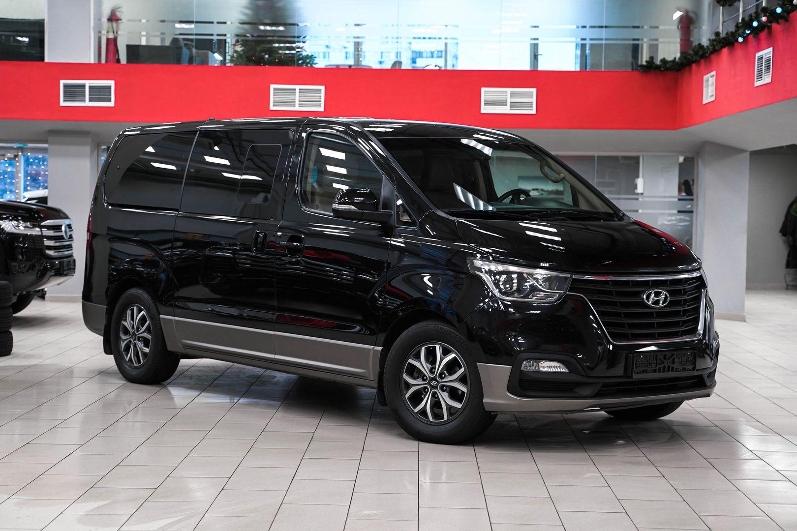 Hyundai H-1 2018, черный, ДЦ Орехово