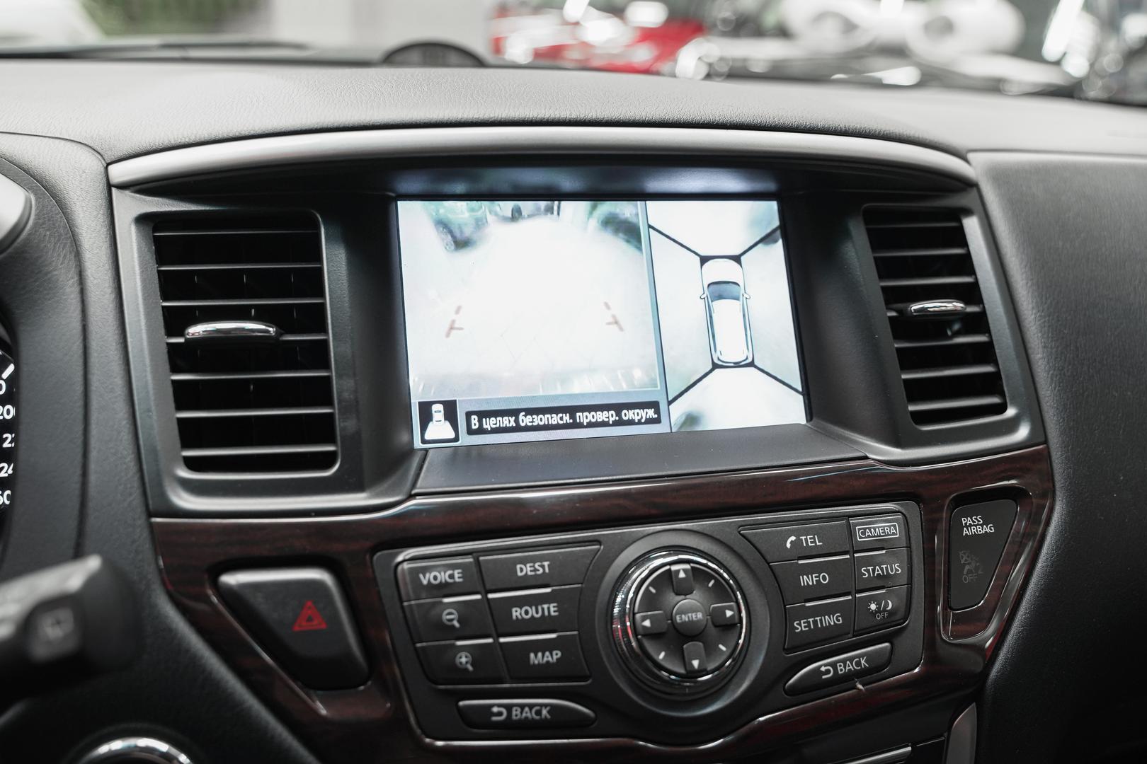 Nissan Pathfinder 2014, серебряный, ДЦ Орехово