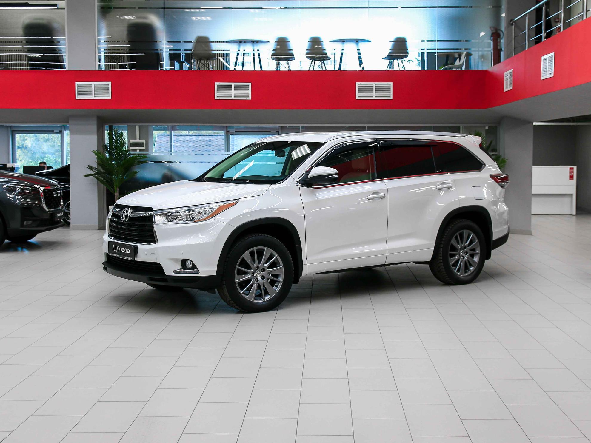 Toyota Highlander 2015, белый, ДЦ Орехово