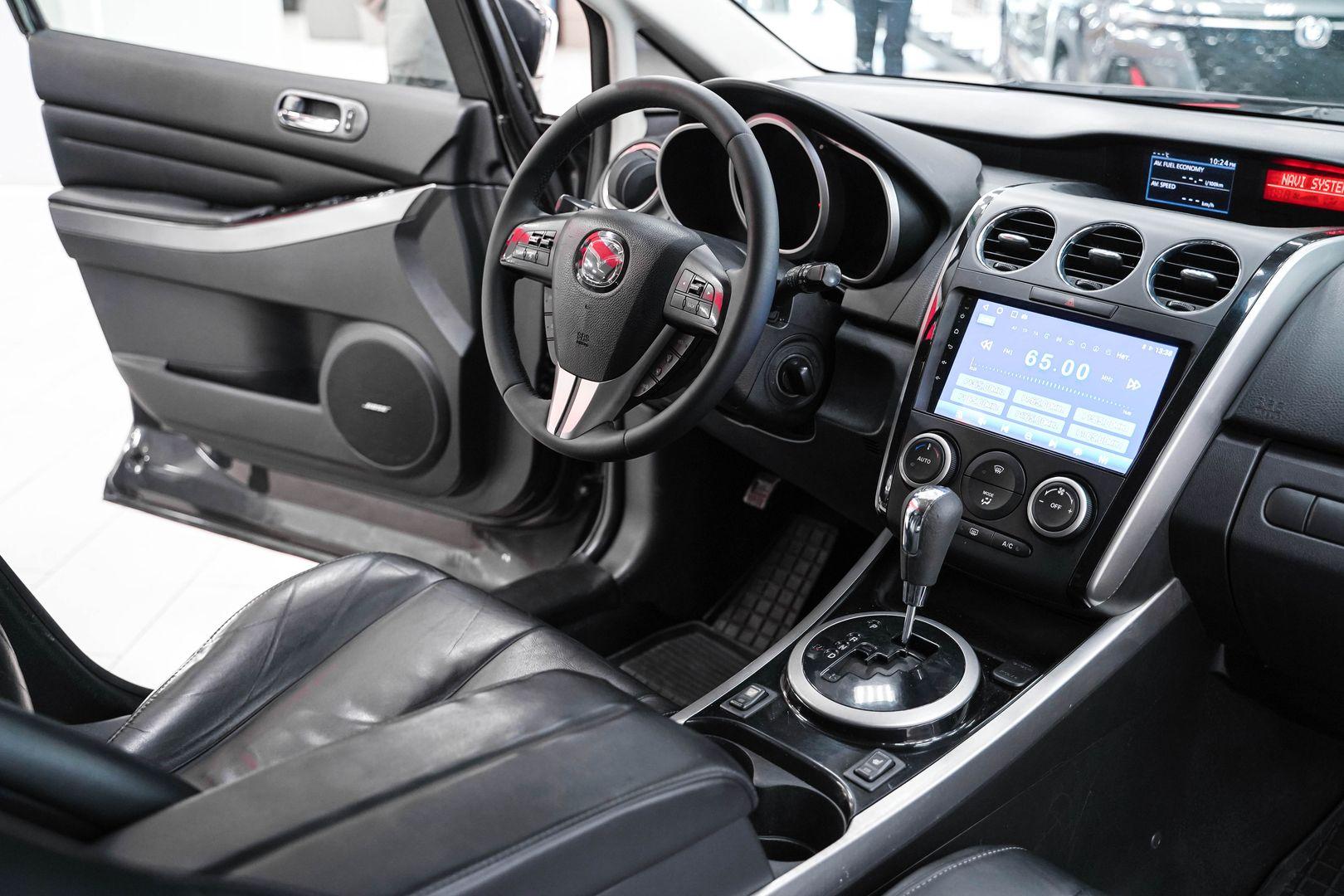 Mazda CX-7 2011, черный, ДЦ Орехово
