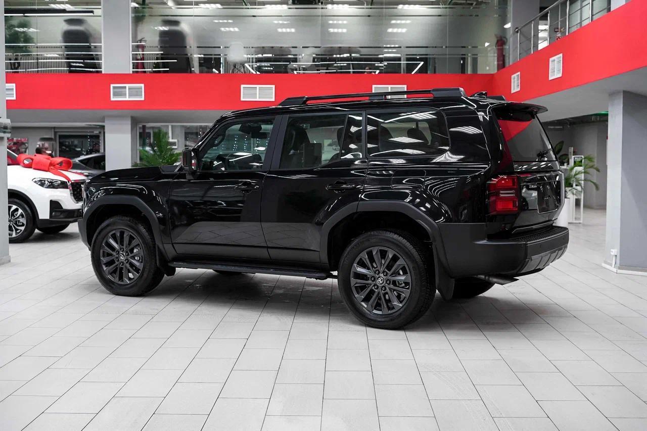 Toyota Land Cruiser Prado 2025, черный, ДЦ Орехово