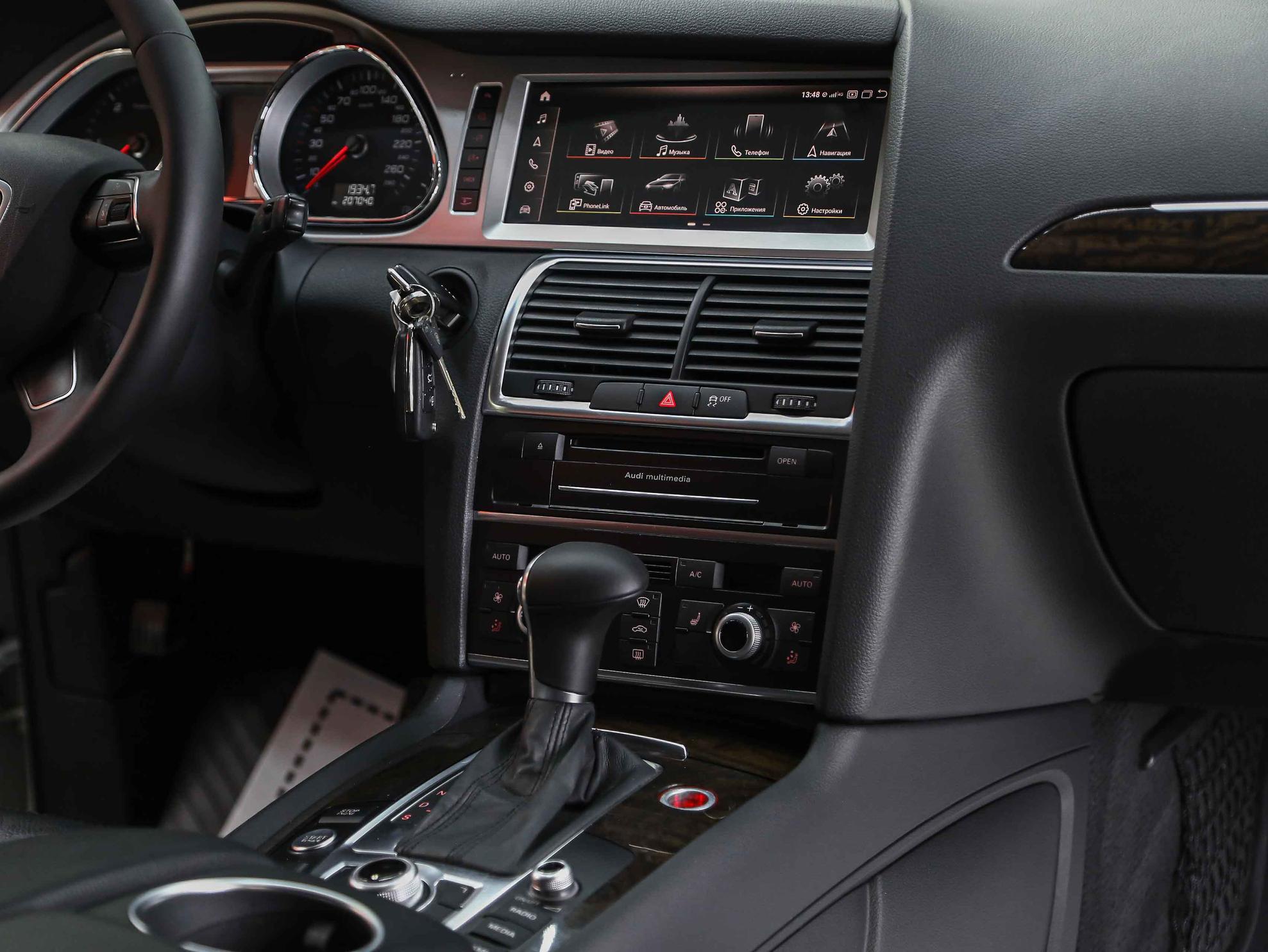 Audi Q7 2014, белый, ДЦ Орехово