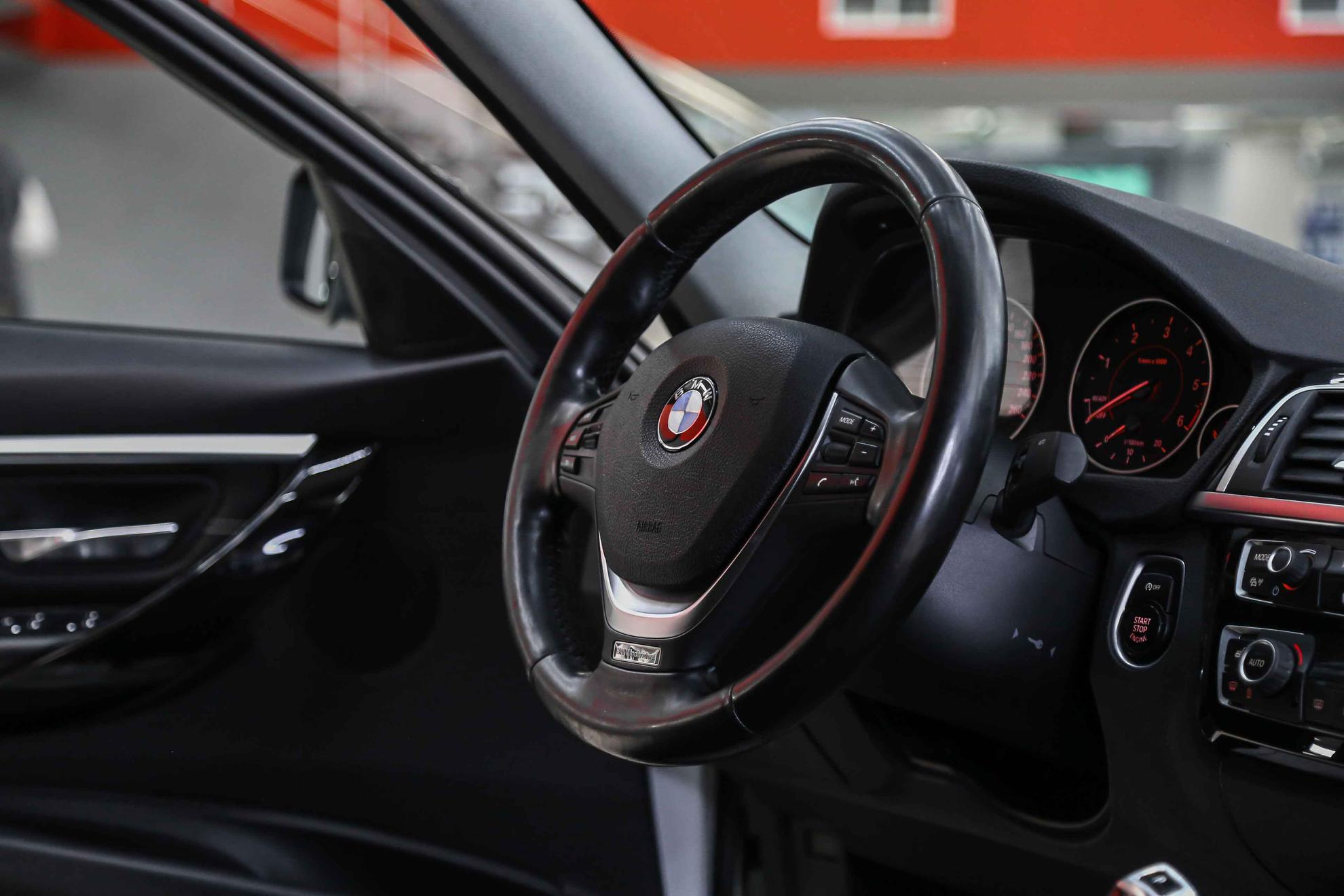 BMW 3 серии 2017, белый, ДЦ Орехово