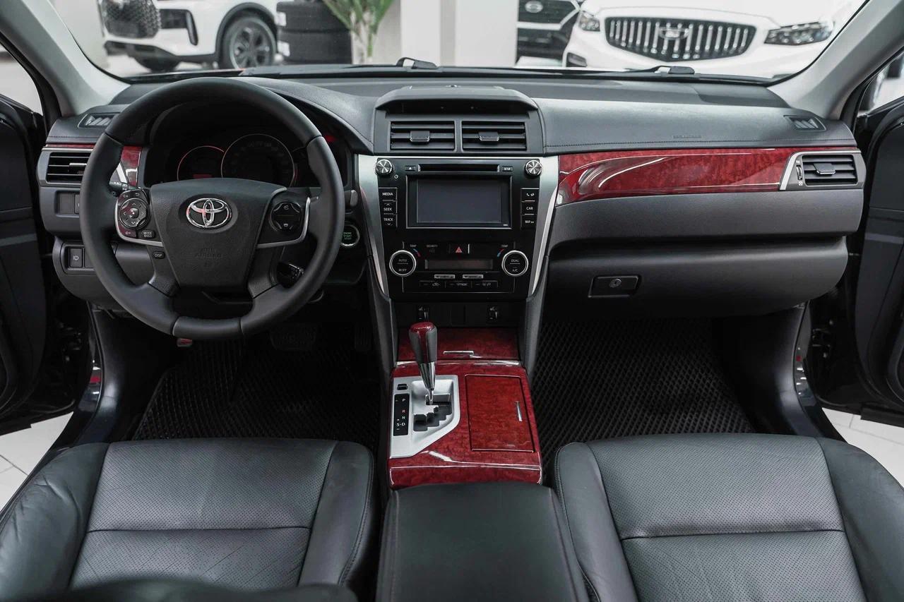 Toyota Camry 2012, черный, ДЦ Орехово