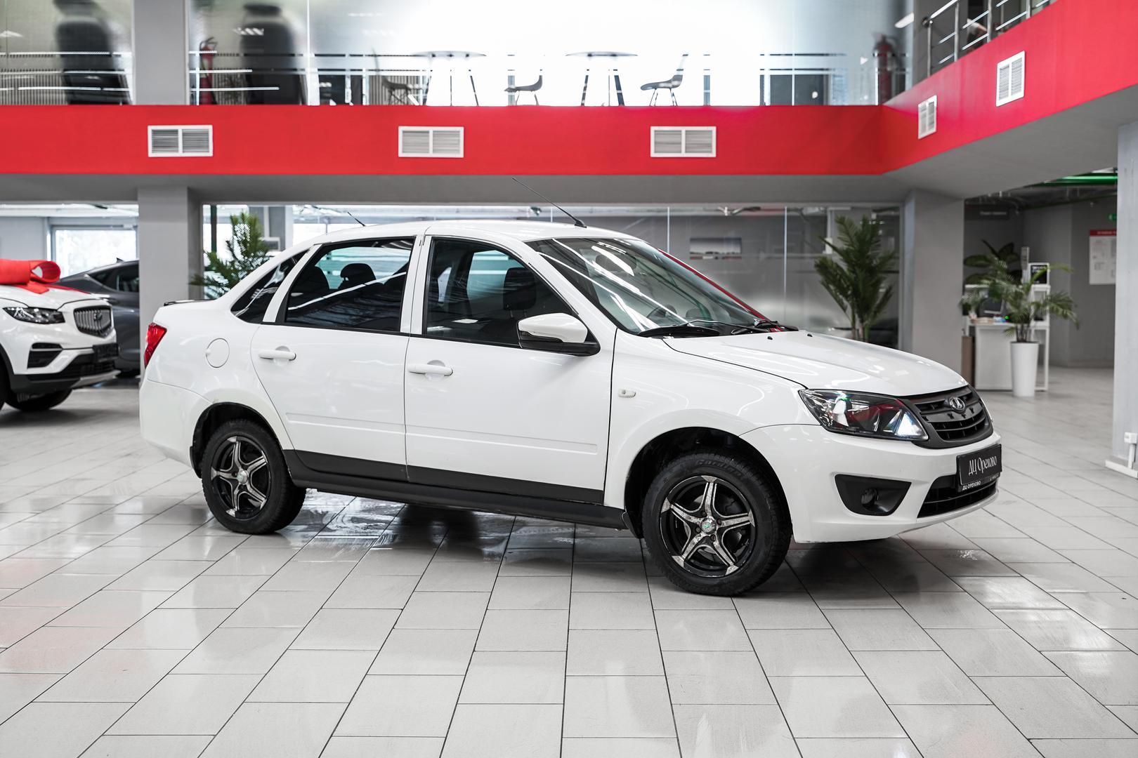 LADA (ВАЗ) Granta 2014, белый, ДЦ Орехово