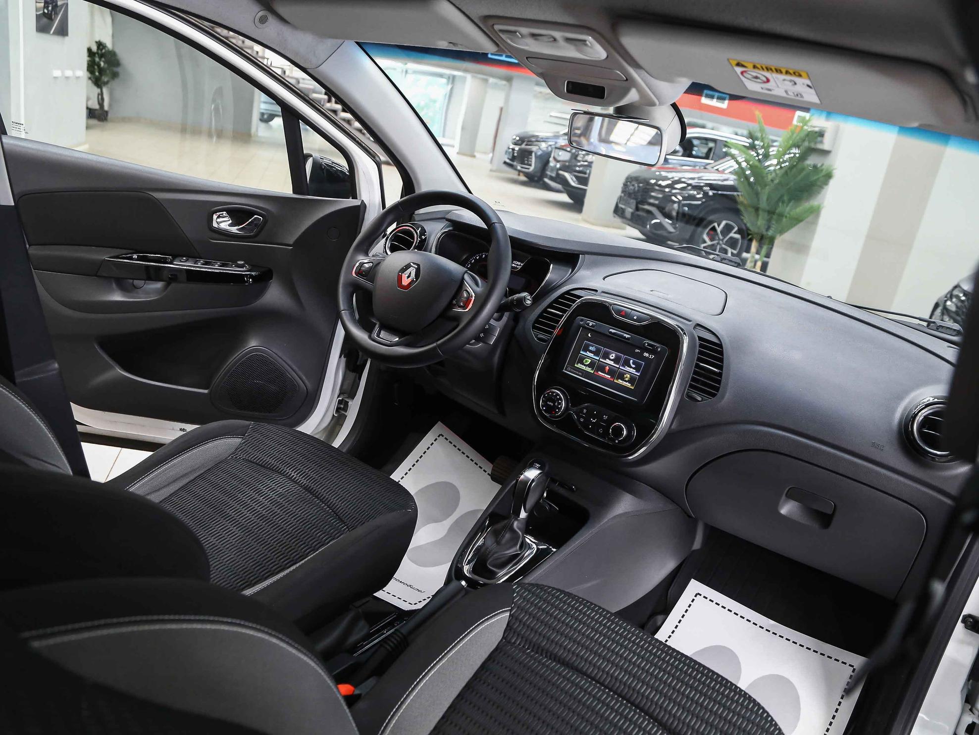 Renault Kaptur 2017, белый, ДЦ Орехово
