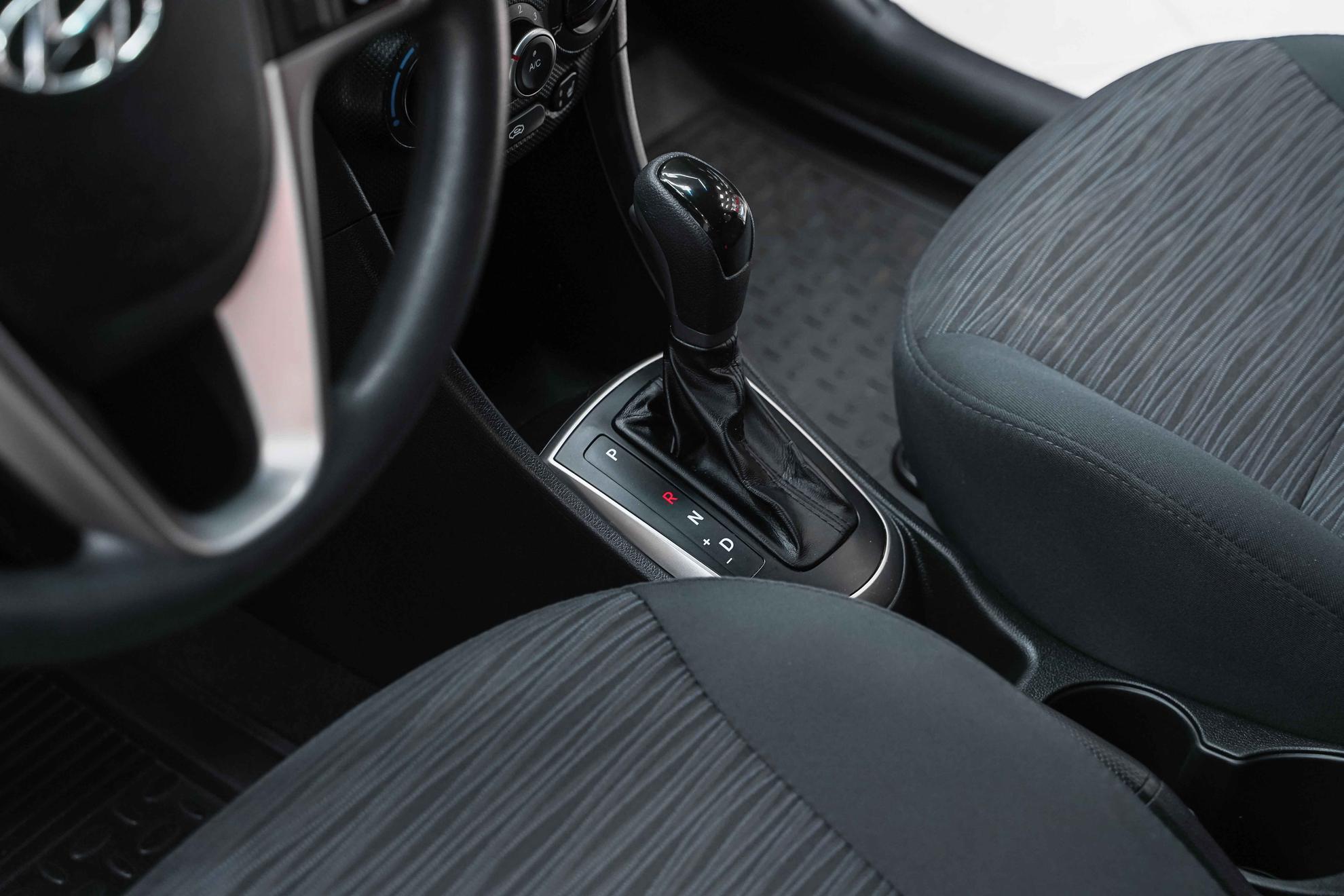 Hyundai Solaris 2015, черный, ДЦ Орехово