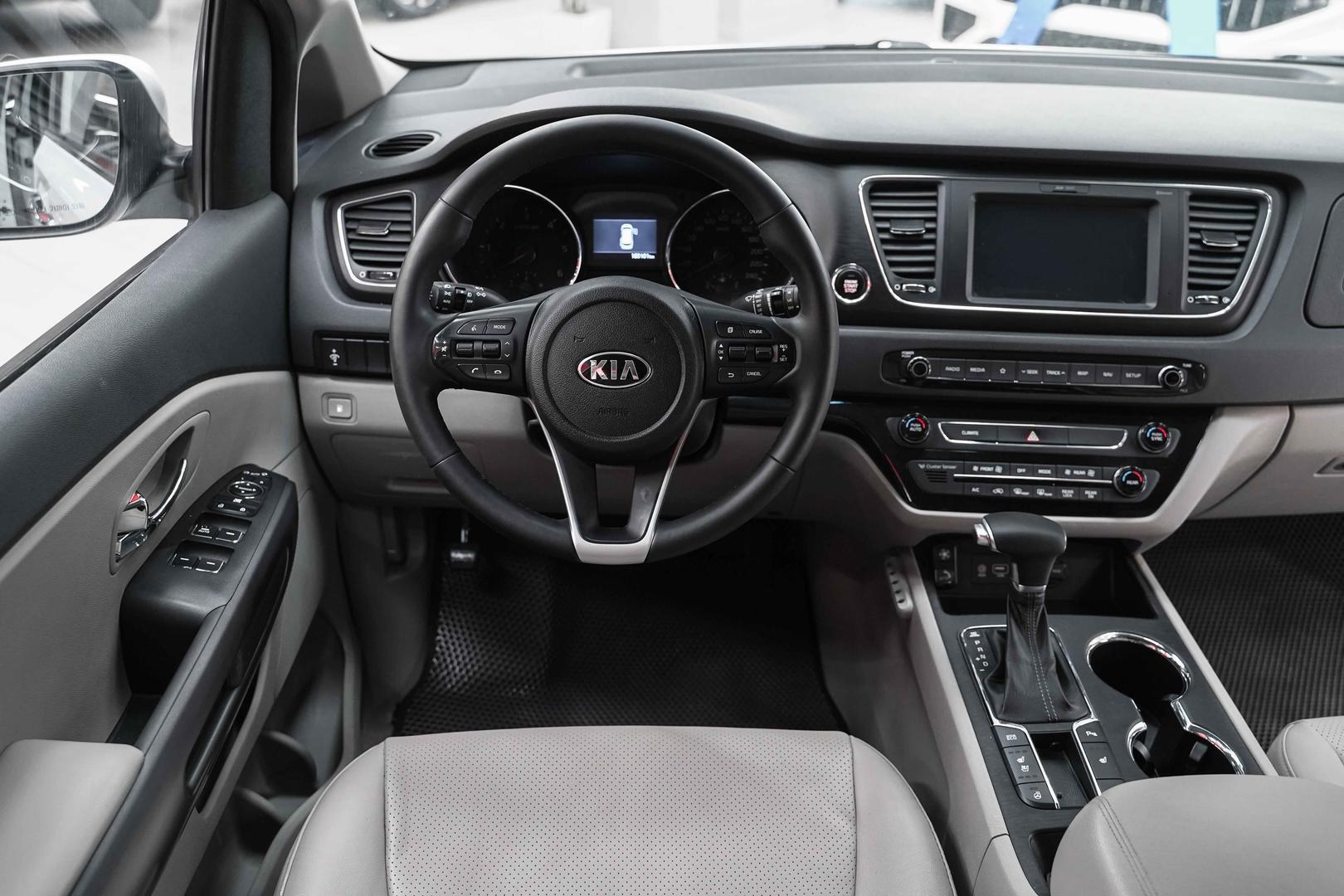 Kia Carnival 2019, белый, ДЦ Орехово