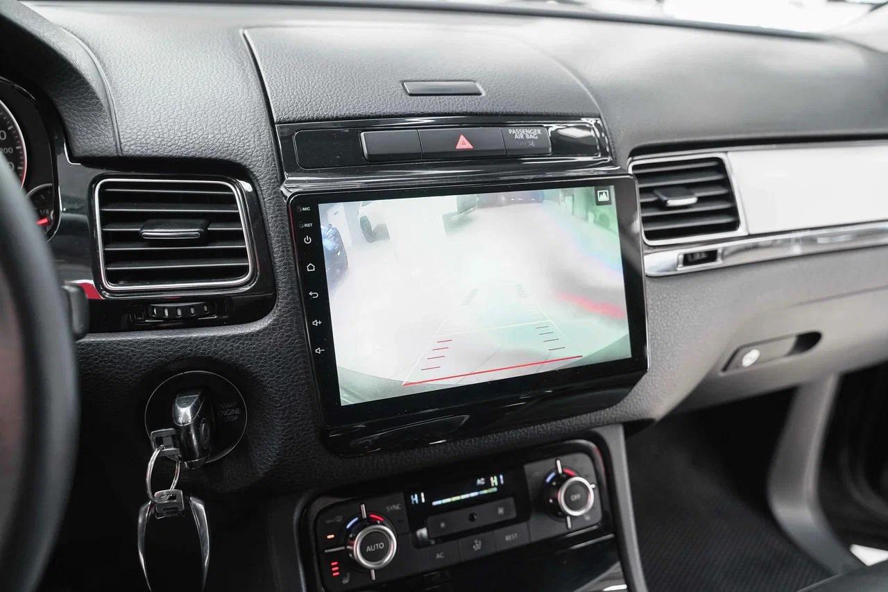 Volkswagen Touareg 2012, черный, ДЦ Орехово