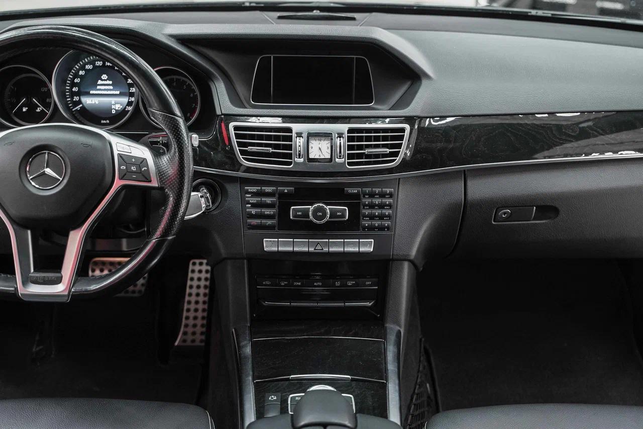 Mercedes-Benz E-Класс 2013, черный, ДЦ Орехово
