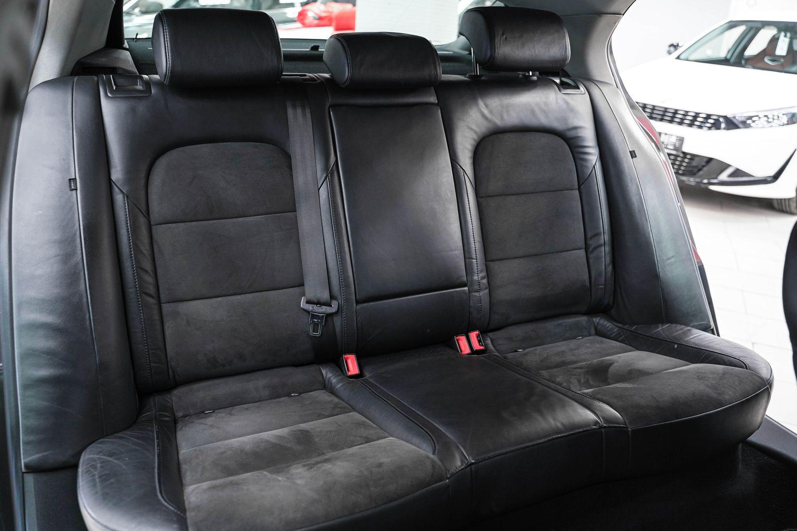 Skoda Superb 2010, черный, ДЦ Орехово
