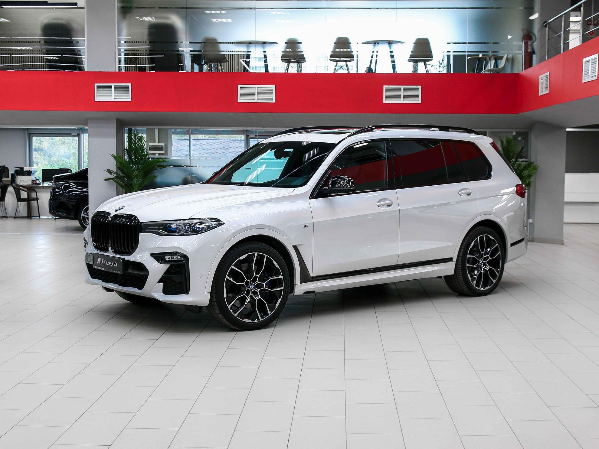 BMW X7 2020, белый, ДЦ Орехово