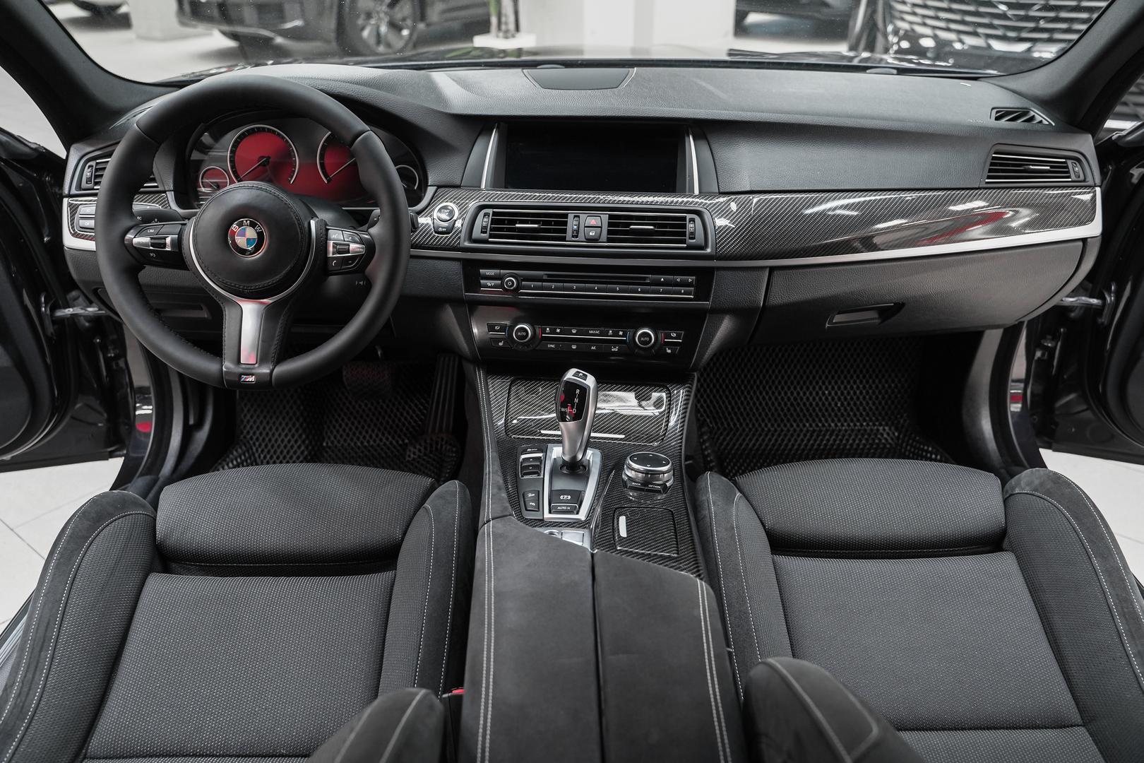 BMW 5 серии 2014, черный, ДЦ Орехово