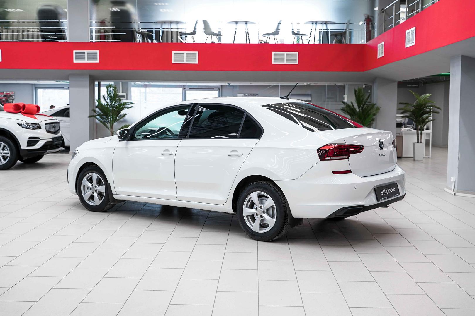 Volkswagen Polo 2021, белый, ДЦ Орехово