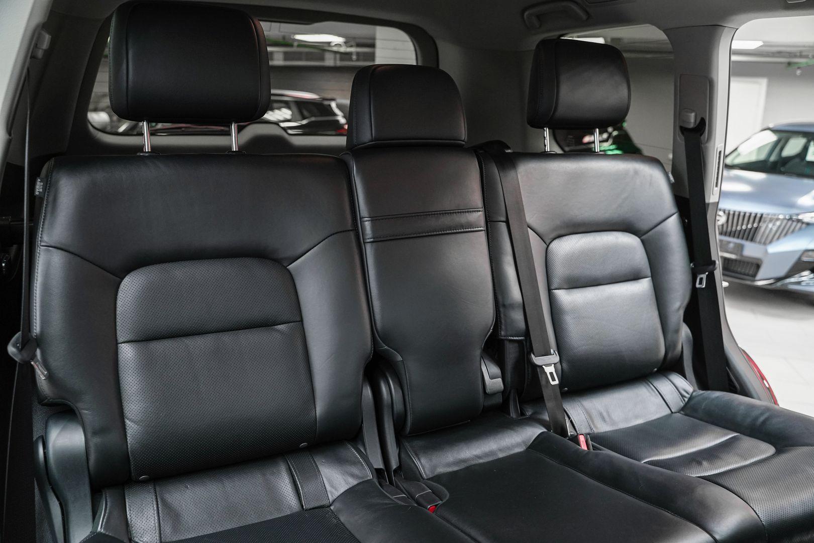 Toyota Land Cruiser 2016, черный, ДЦ Орехово