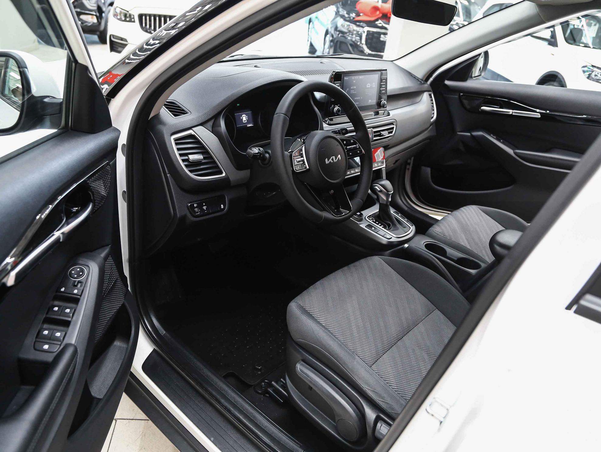 Kia Seltos 2022, белый, ДЦ Орехово