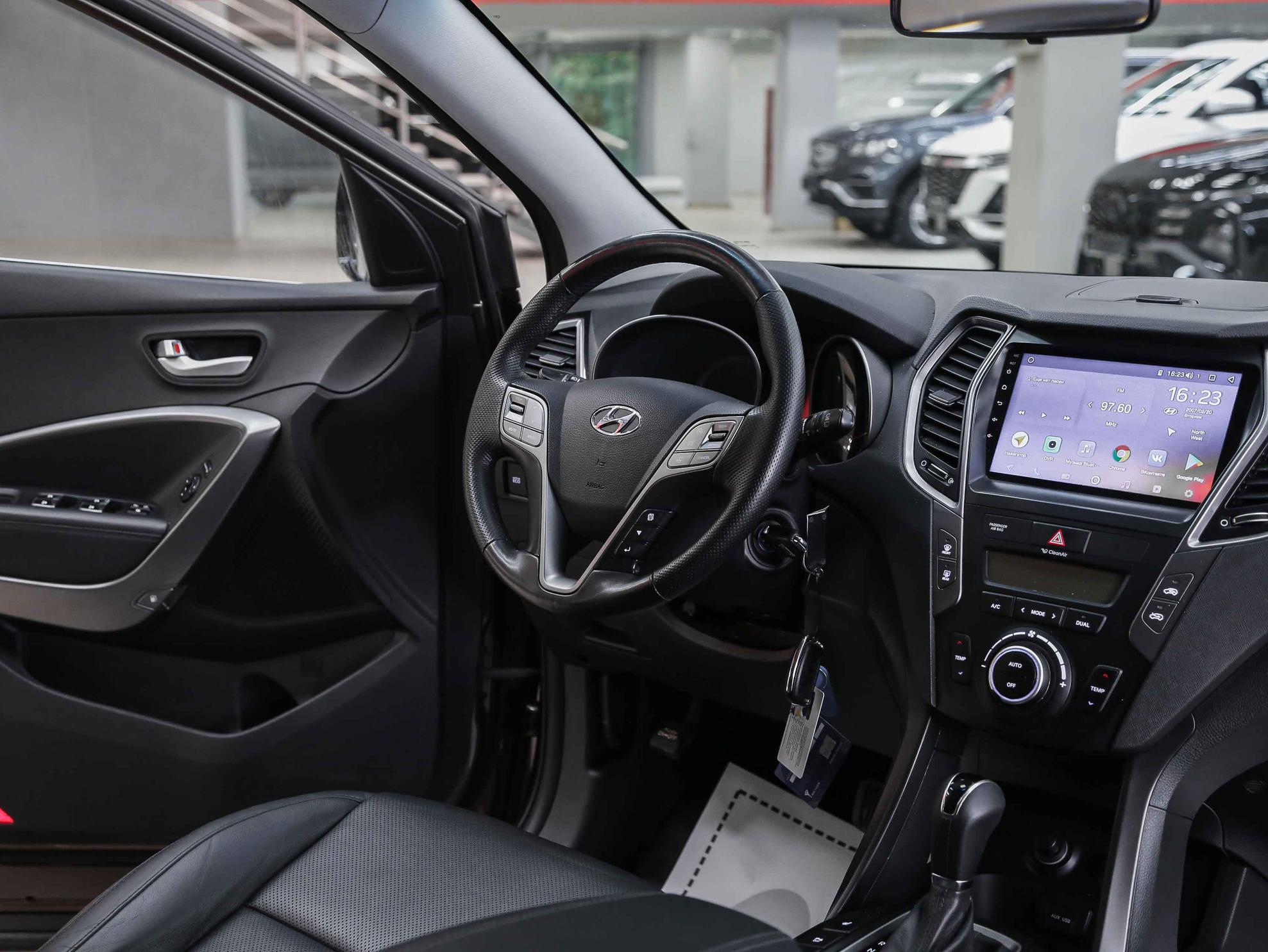 Hyundai Santa Fe 2015, коричневый, ДЦ Орехово