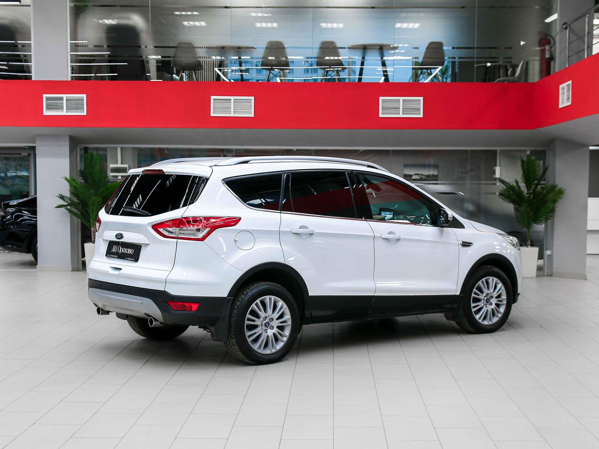Ford Kuga 2014, белый, ДЦ Орехово