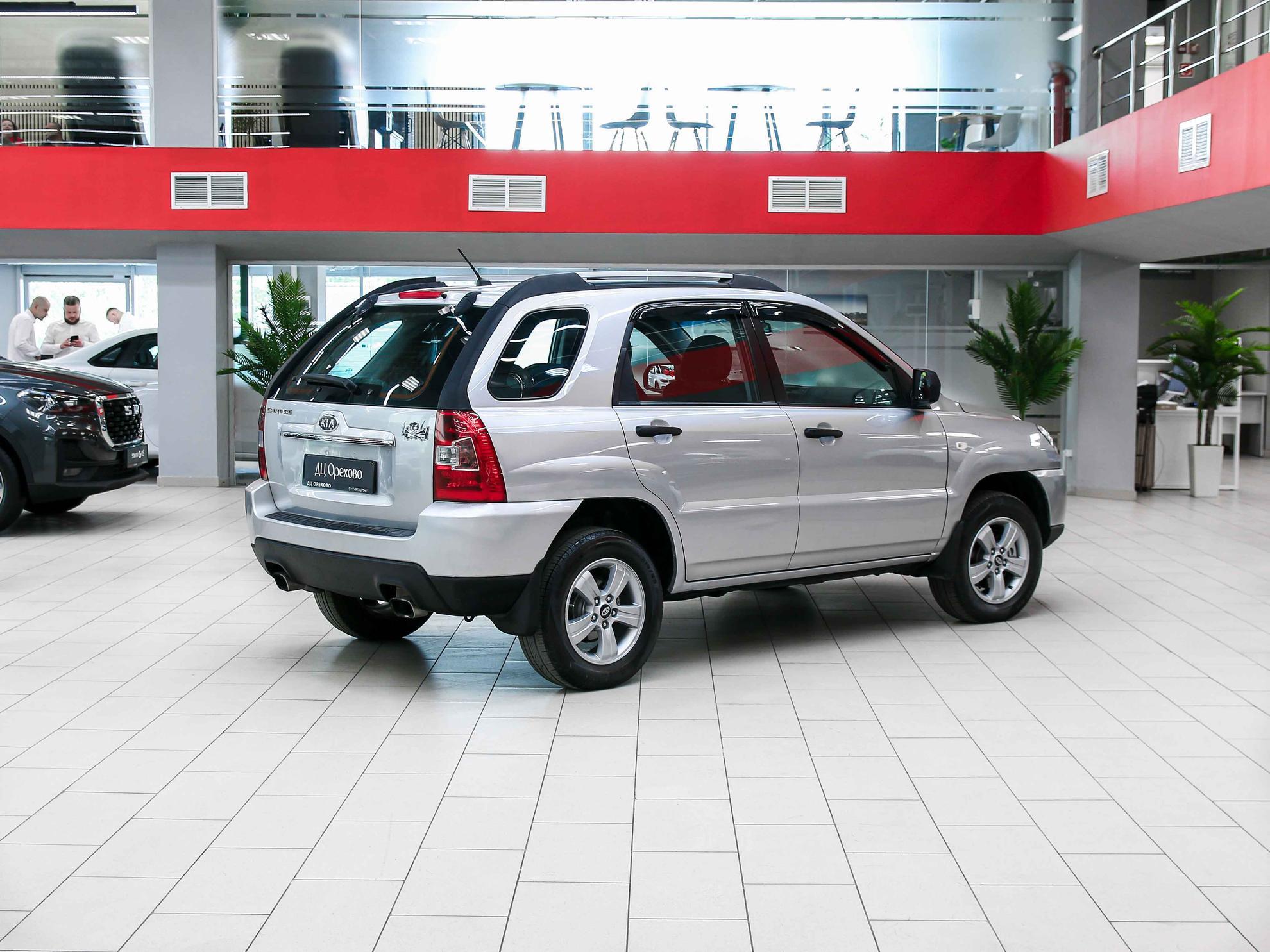 Kia Sportage 2010, серебряный, ДЦ Орехово