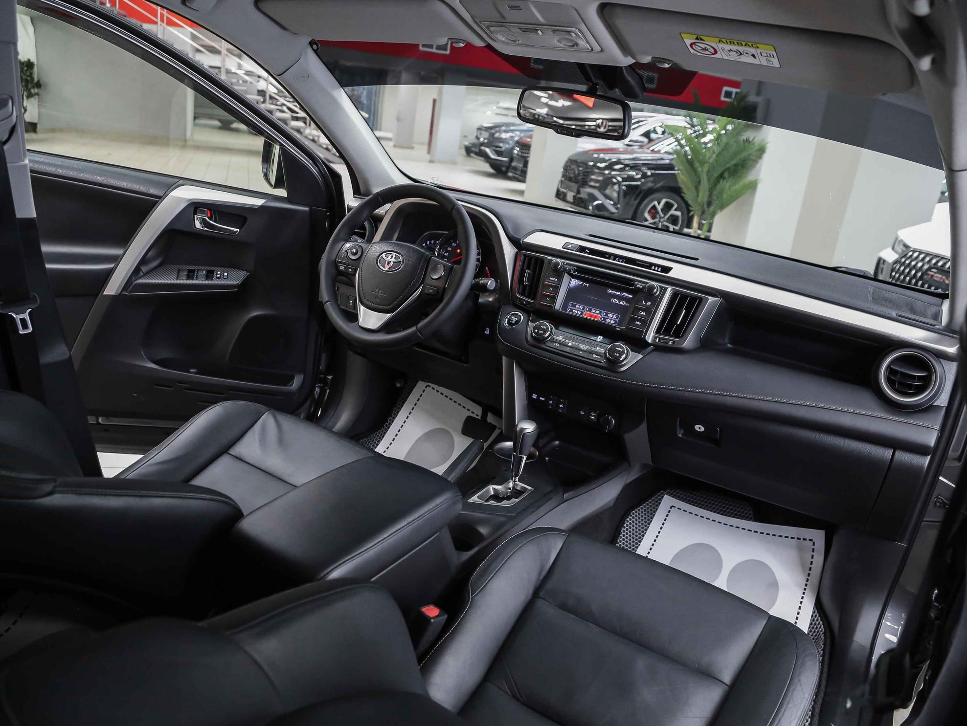 Toyota RAV4 2012, серый, ДЦ Орехово