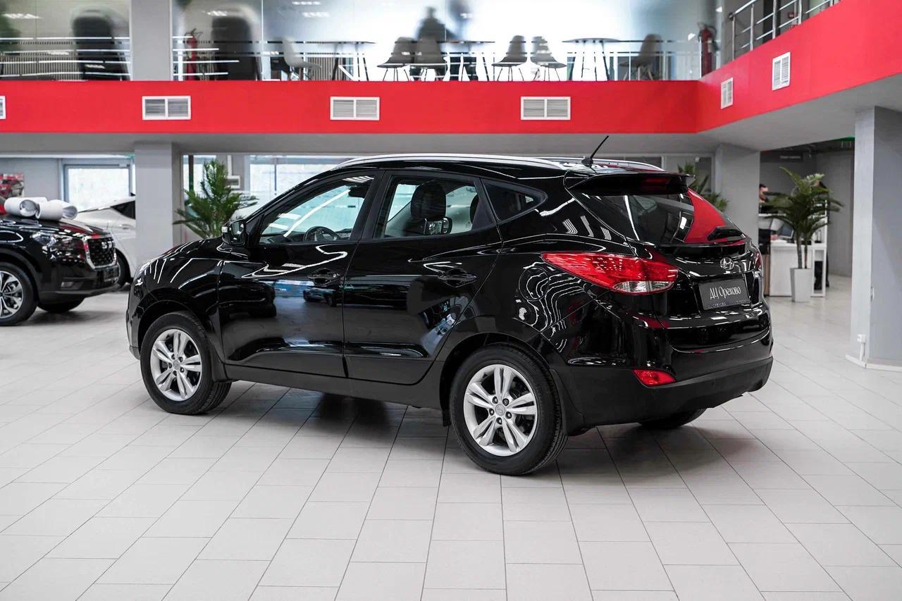 Hyundai ix35 2012, черный, ДЦ Орехово