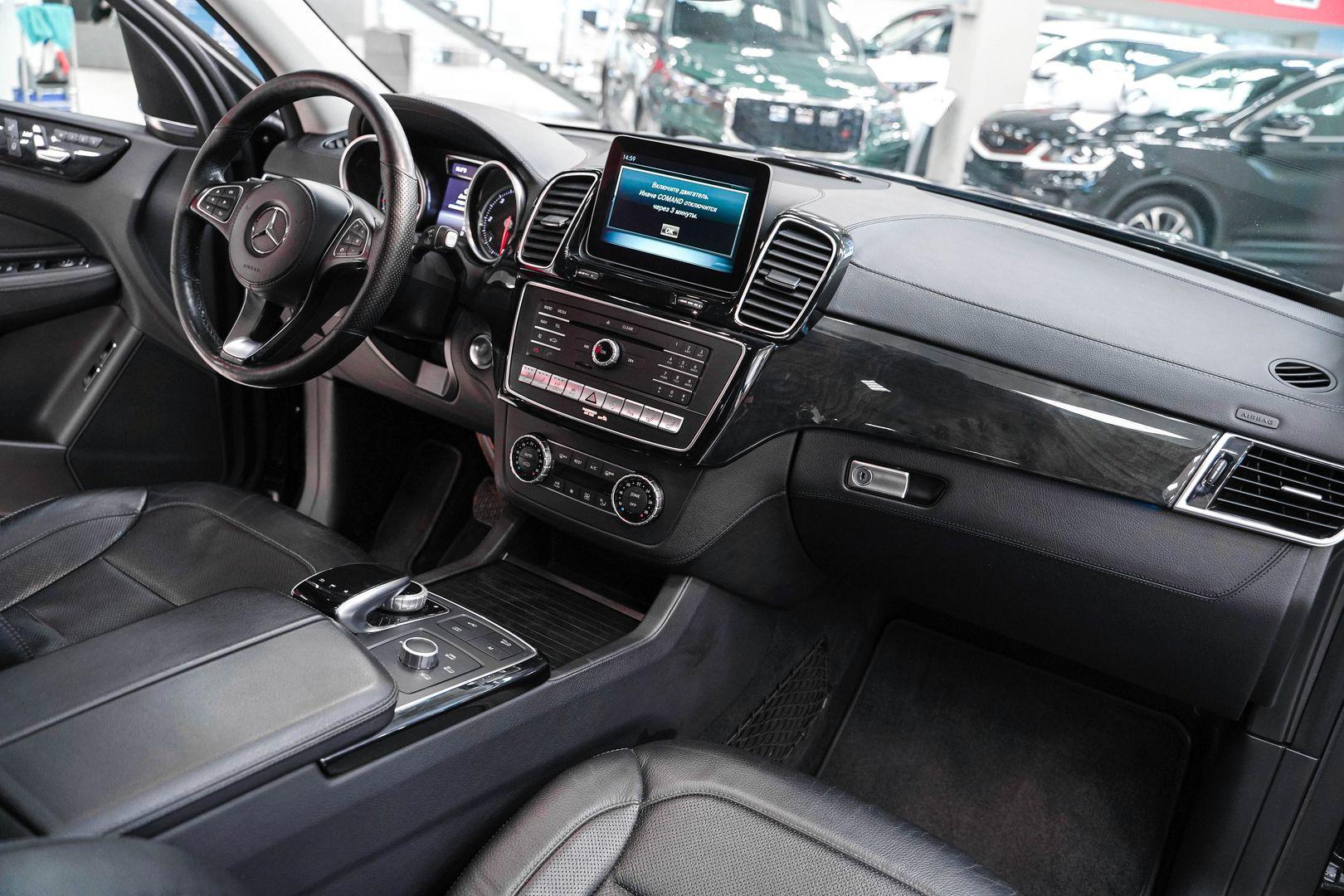 Mercedes-Benz GLS 2018, черный, ДЦ Орехово