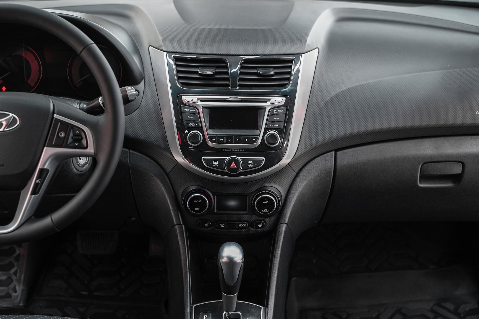Hyundai Solaris 2014, серый, ДЦ Орехово