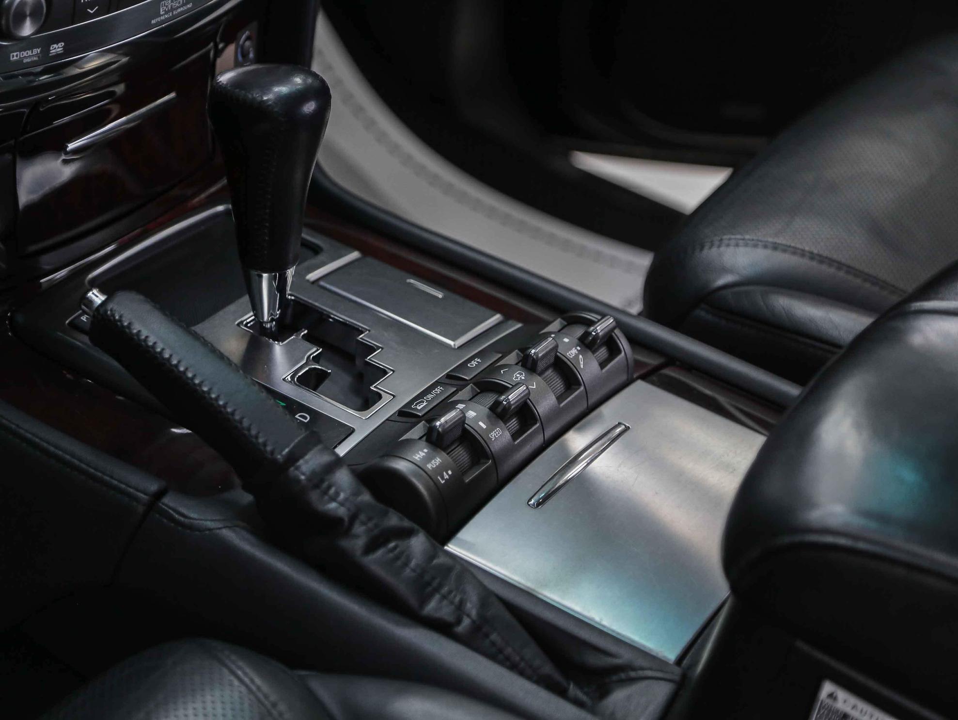 Lexus LX 2011, черный, ДЦ Орехово