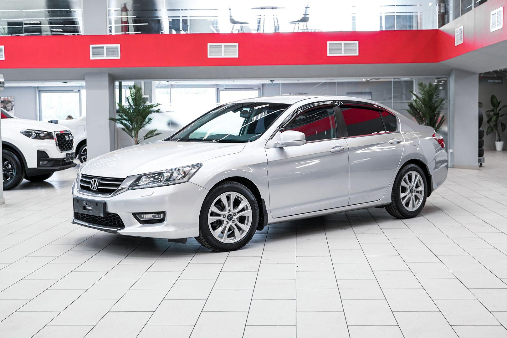 Honda Accord 2013, серый, ДЦ Орехово