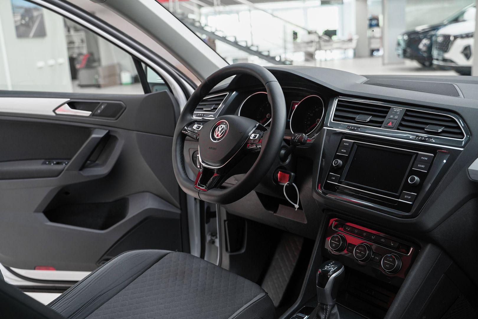 Volkswagen Tiguan 2018, белый, ДЦ Орехово