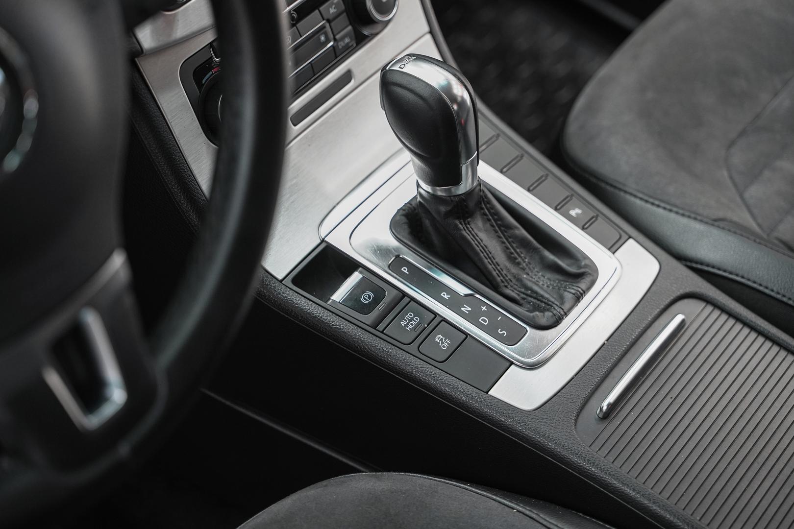 Volkswagen Passat 2011, черный, ДЦ Орехово