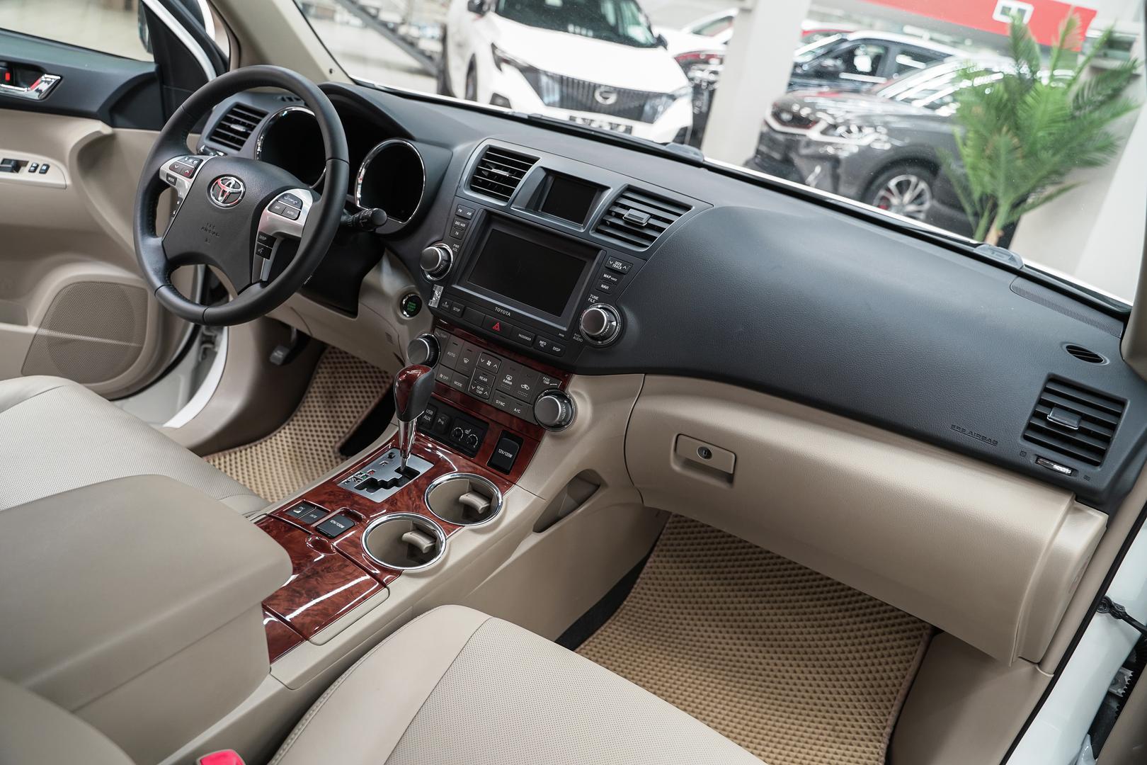 Toyota Highlander 2013, белый, ДЦ Орехово