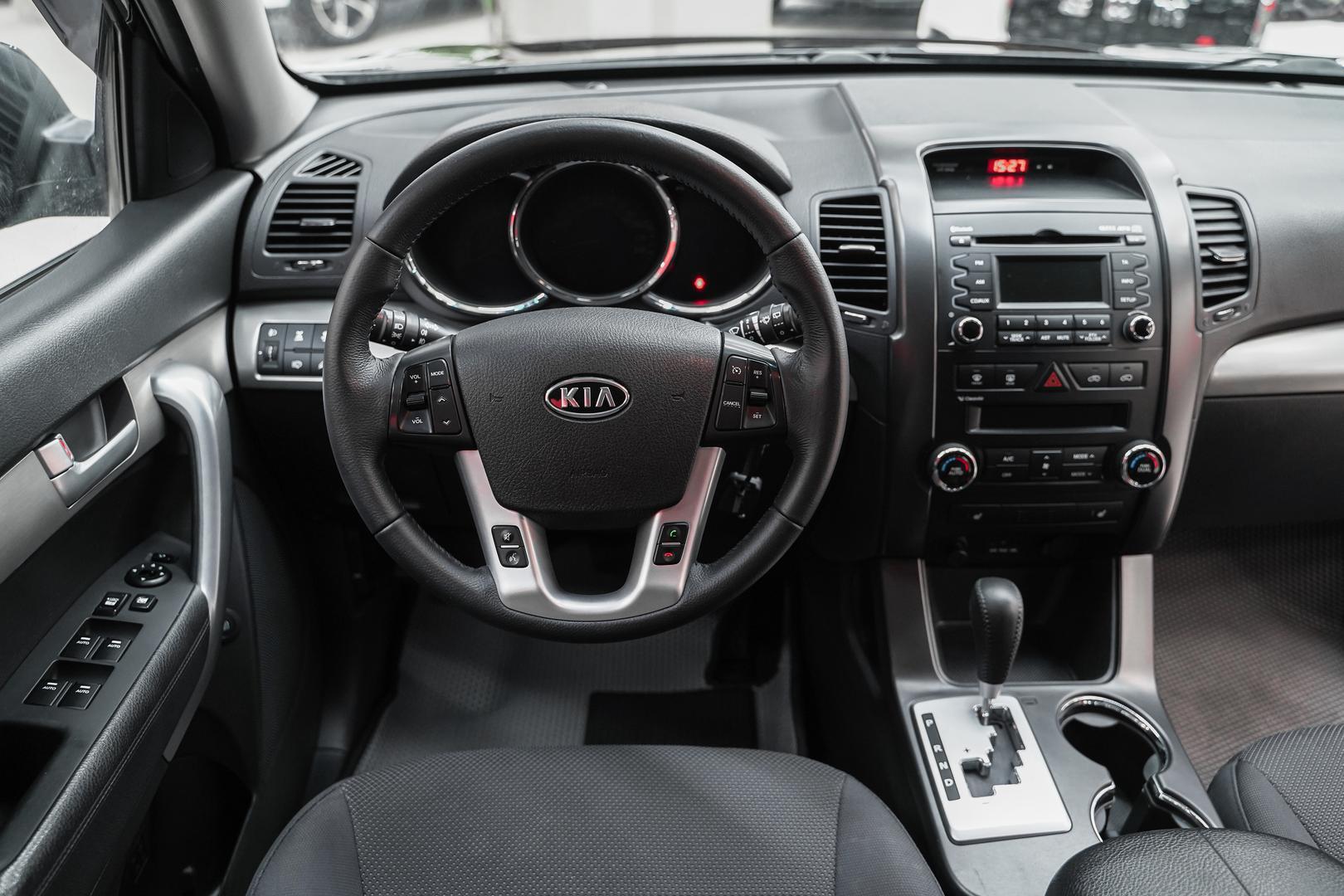 Kia Sorento 2012, черный, ДЦ Орехово