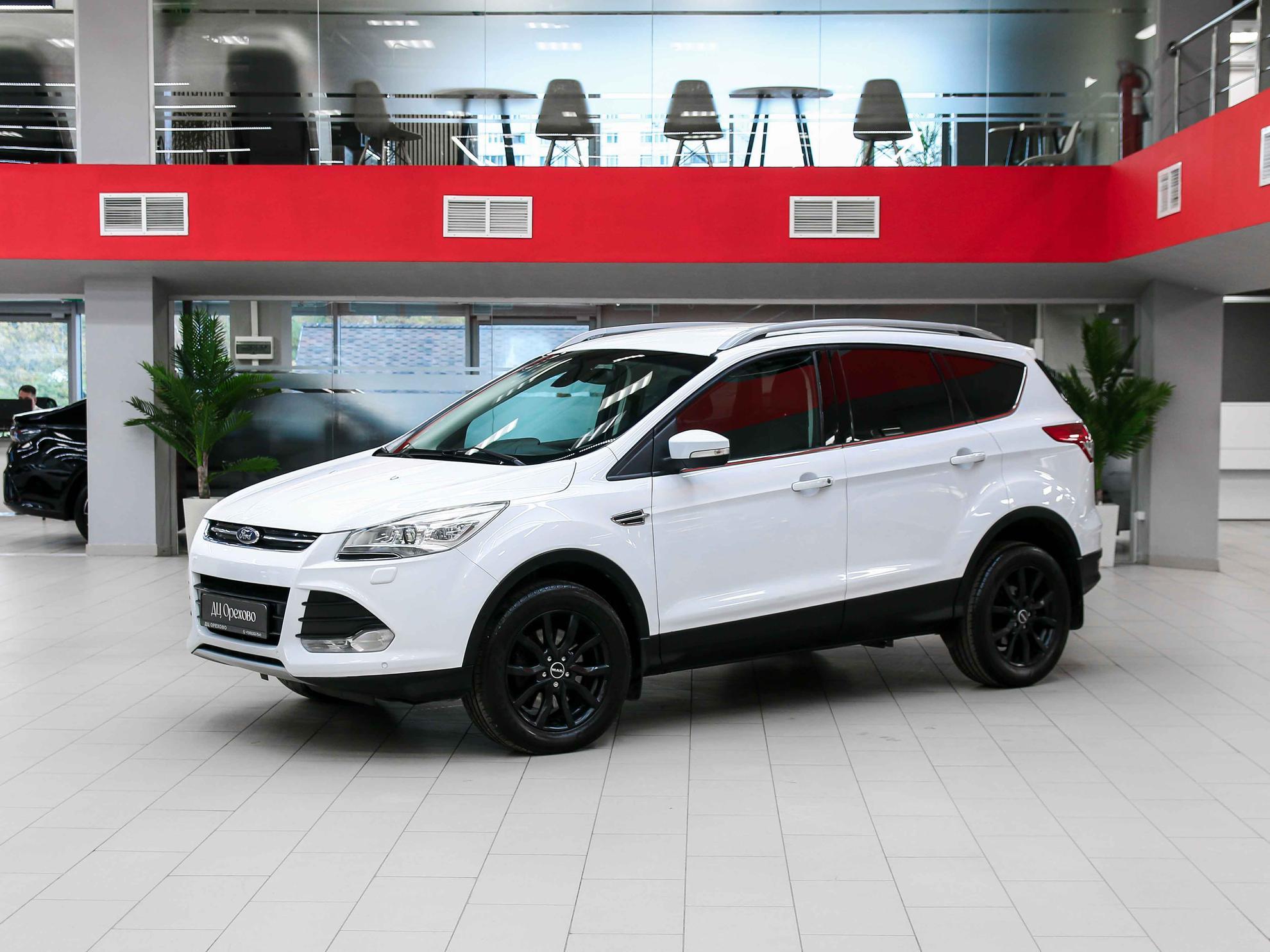 Ford Kuga 2014, белый, ДЦ Орехово